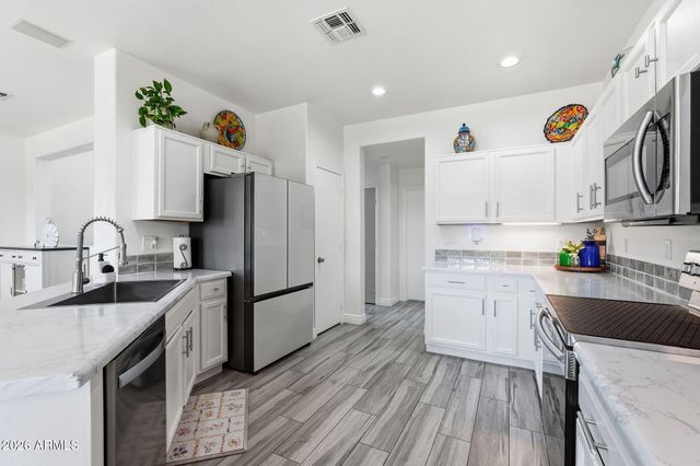 10809 E BOSTON Street, Apache Junction, AZ 85120