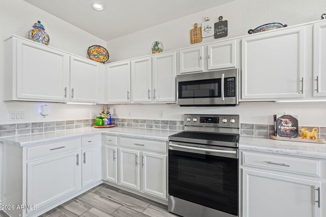 10809 E BOSTON Street, Apache Junction, AZ 85120