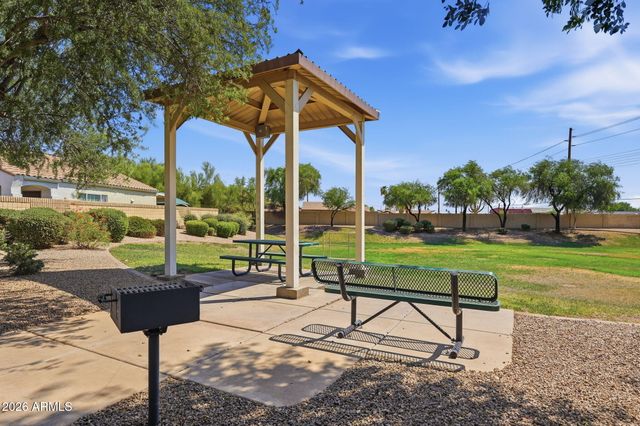 10809 E BOSTON Street, Apache Junction, AZ 85120