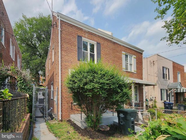 606 BRANDYWINE ST SE, Washington, DC 20032