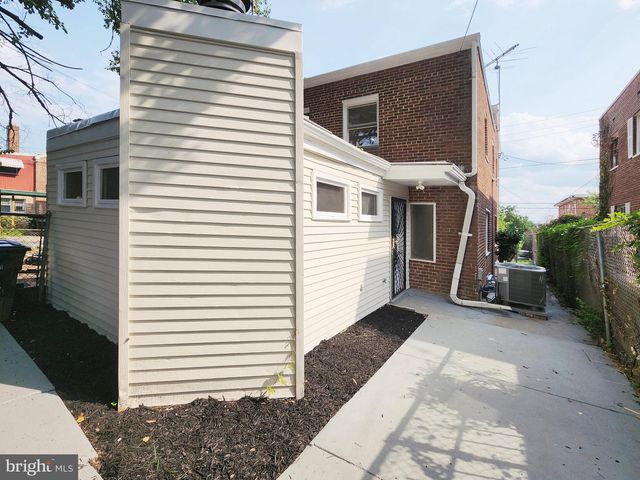 606 BRANDYWINE ST SE, Washington, DC 20032