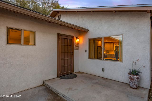 2620 E Copper Street, Tucson, AZ 85716