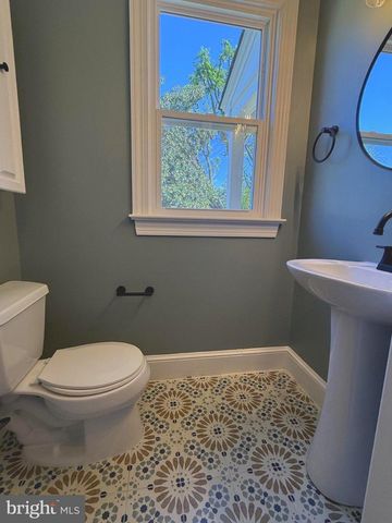 2401 LAFAYETTE BLVD, Fredericksburg, VA 22401