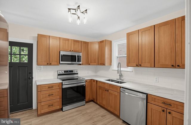 2401 LAFAYETTE BLVD, Fredericksburg, VA 22401