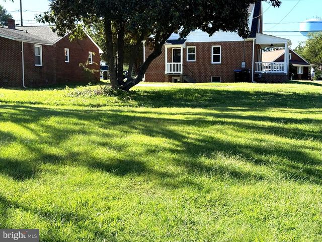 2401 LAFAYETTE BLVD, Fredericksburg, VA 22401