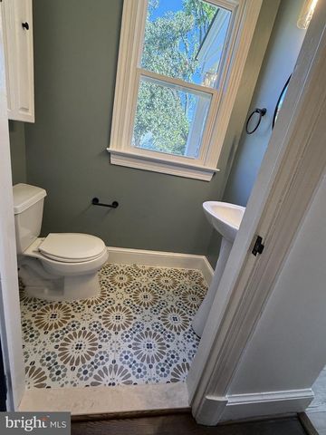2401 LAFAYETTE BLVD, Fredericksburg, VA 22401
