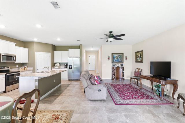 728 Acadia Court SE, Palm Bay, FL 32909