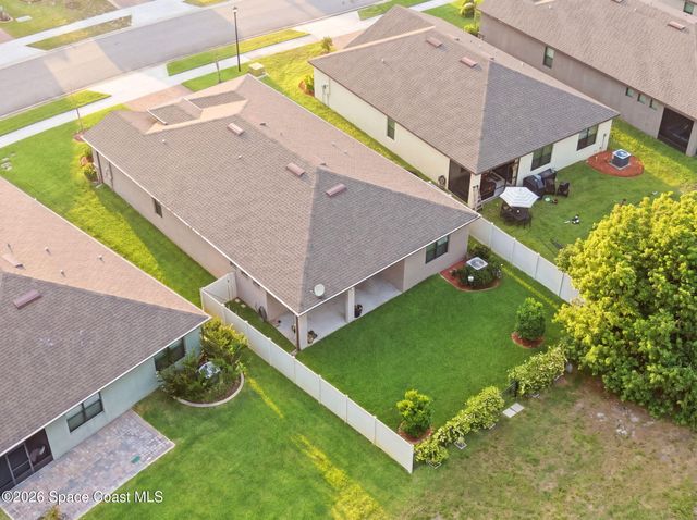 728 Acadia Court SE, Palm Bay, FL 32909