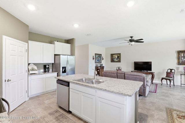 728 Acadia Court SE, Palm Bay, FL 32909