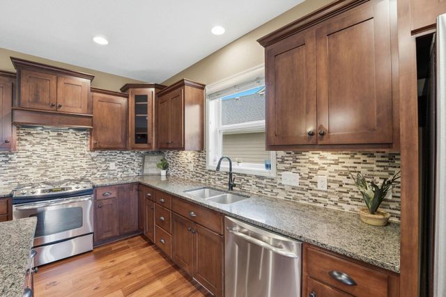 13311 Coachford Avenue, Rosemount, MN 55068