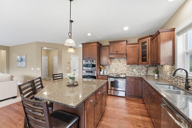 13311 Coachford Avenue, Rosemount, MN 55068