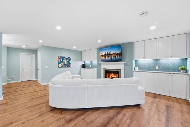 13311 Coachford Avenue, Rosemount, MN 55068