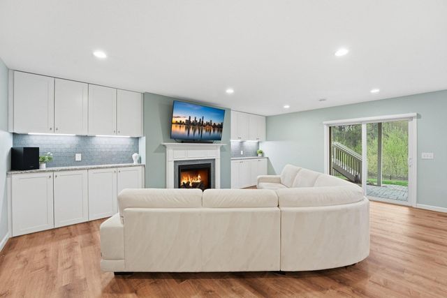 13311 Coachford Avenue, Rosemount, MN 55068