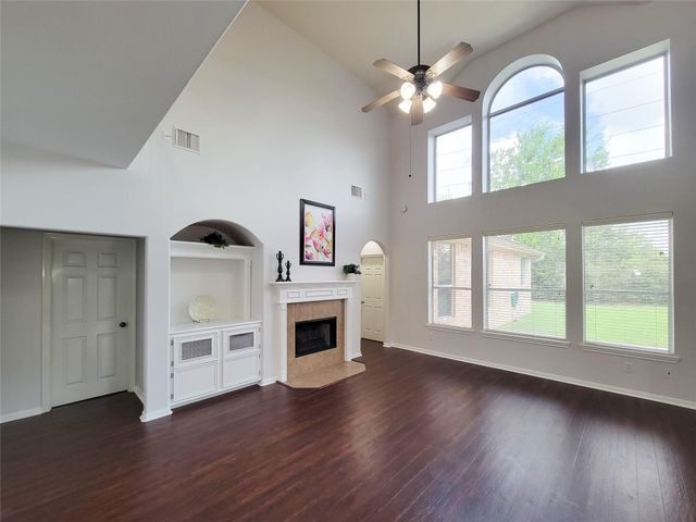 17715 Laguna Trail Drive, Houston, TX 77095