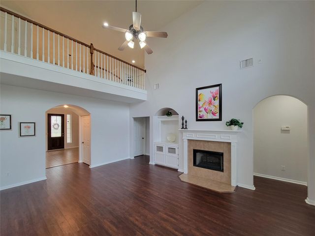 17715 Laguna Trail Drive, Houston, TX 77095
