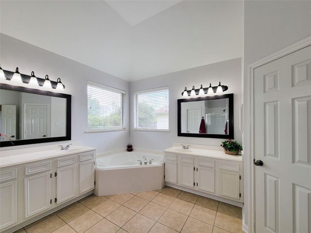 17715 Laguna Trail Drive, Houston, TX 77095