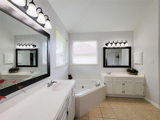 17715 Laguna Trail Drive, Houston, TX 77095