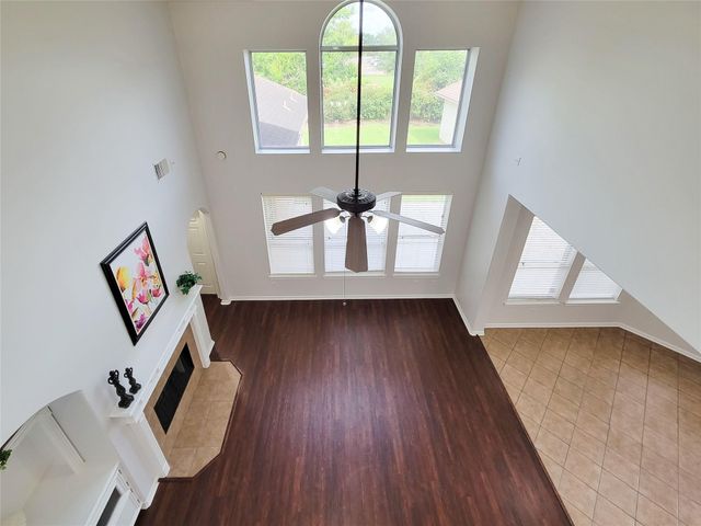 17715 Laguna Trail Drive, Houston, TX 77095