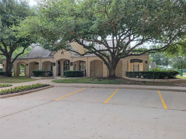 17715 Laguna Trail Drive, Houston, TX 77095