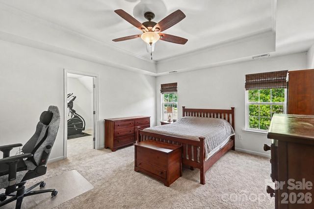 9107 Kensington Forest Drive, Harrisburg, NC 28075
