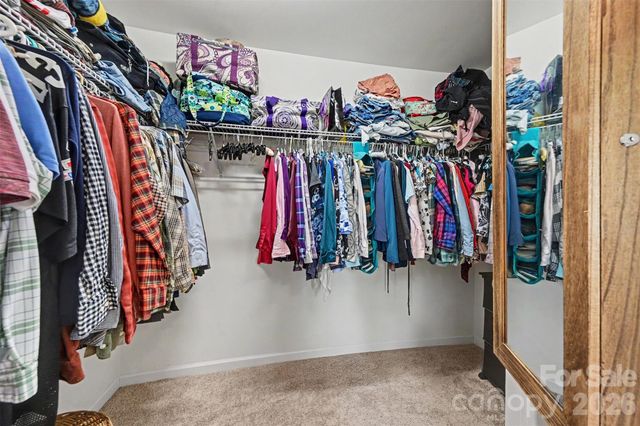 9107 Kensington Forest Drive, Harrisburg, NC 28075