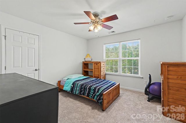9107 Kensington Forest Drive, Harrisburg, NC 28075