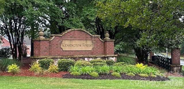9107 Kensington Forest Drive, Harrisburg, NC 28075