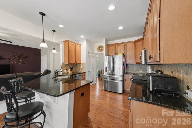 9107 Kensington Forest Drive, Harrisburg, NC 28075