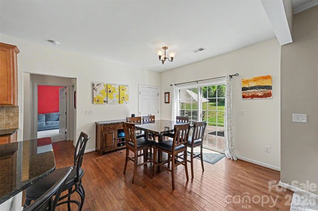 9107 Kensington Forest Drive, Harrisburg, NC 28075