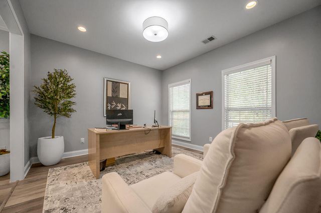 976 Jouett Creek Drive, Lexington, KY 40509