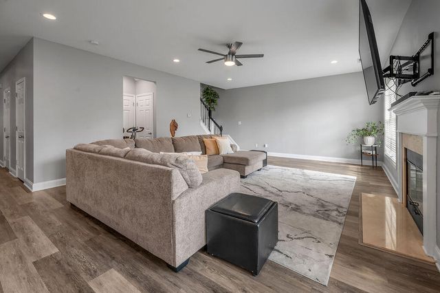 976 Jouett Creek Drive, Lexington, KY 40509