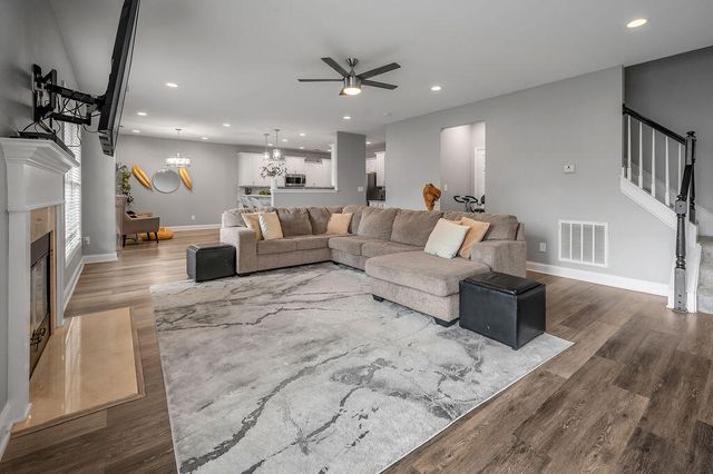 976 Jouett Creek Drive, Lexington, KY 40509