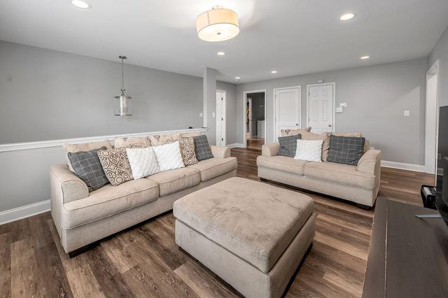 976 Jouett Creek Drive, Lexington, KY 40509