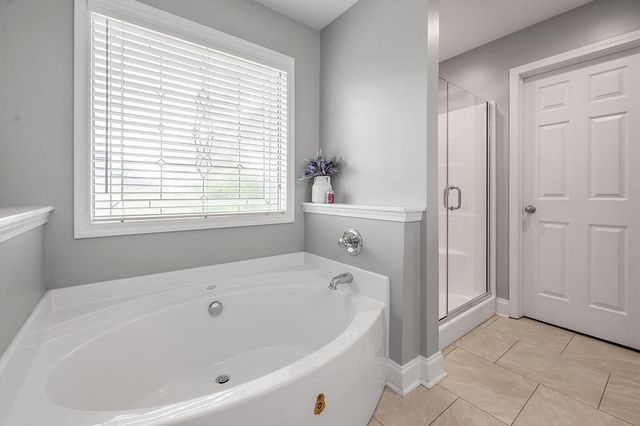 976 Jouett Creek Drive, Lexington, KY 40509