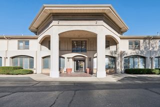 1600 W Dempster Street, Park Ridge, IL 60068