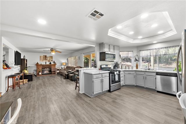 41233 Almond Avenue, Palmdale, CA 93551