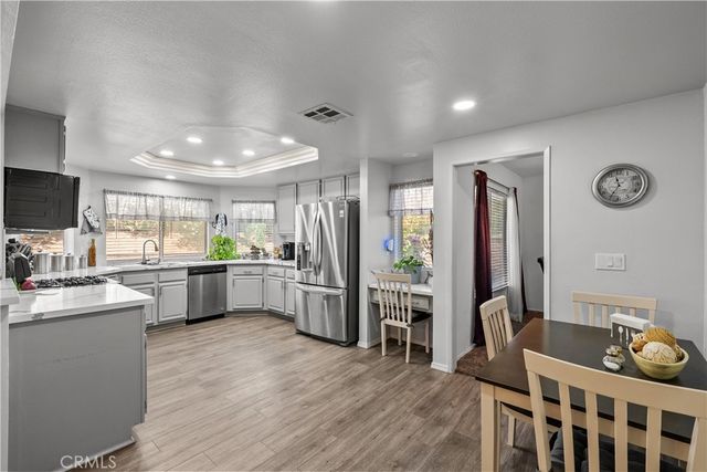 41233 Almond Avenue, Palmdale, CA 93551