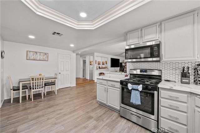 41233 Almond Avenue, Palmdale, CA 93551