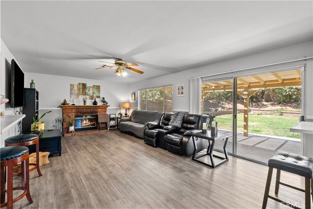 41233 Almond Avenue, Palmdale, CA 93551