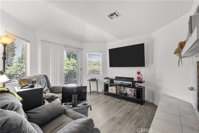 41233 Almond Avenue, Palmdale, CA 93551