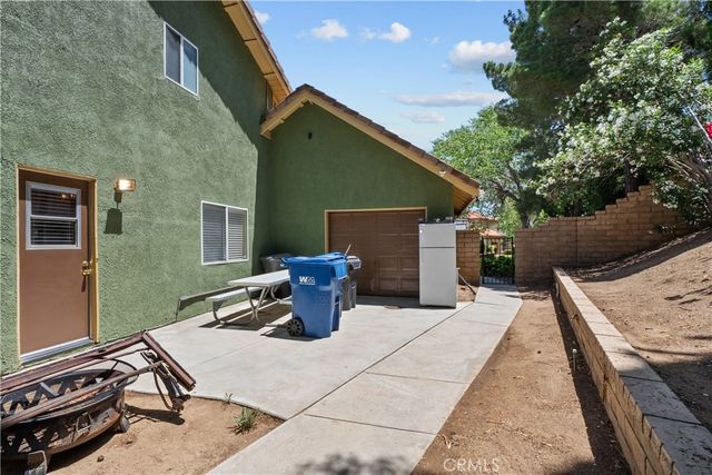 41233 Almond Avenue, Palmdale, CA 93551