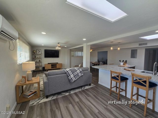 8556 E Kenyon Drive, Tucson, AZ 85710