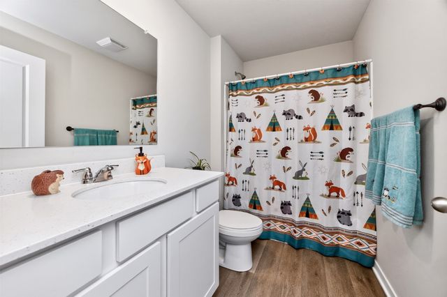 1636 NE Deerfield Drive, Ankeny, IA 50021