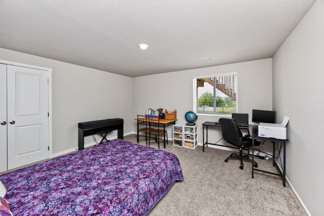 1636 NE Deerfield Drive, Ankeny, IA 50021