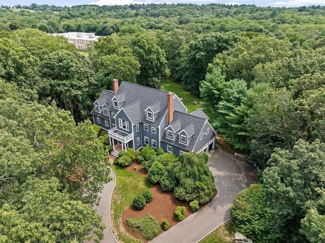 105 East St, Hingham, MA 02043