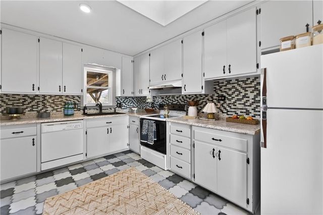 2114 Shearer Road, Kansas City, KS 66106