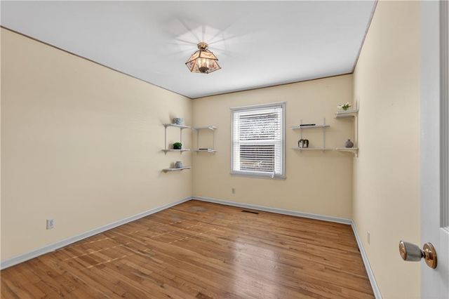 2114 Shearer Road, Kansas City, KS 66106