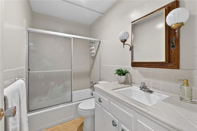 2114 Shearer Road, Kansas City, KS 66106