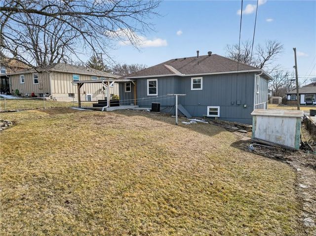 2114 Shearer Road, Kansas City, KS 66106