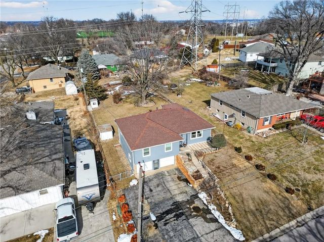 2114 Shearer Road, Kansas City, KS 66106